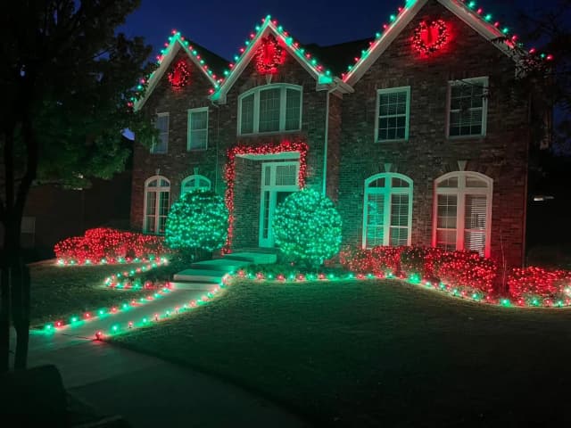 Christmas Lighting Service 3